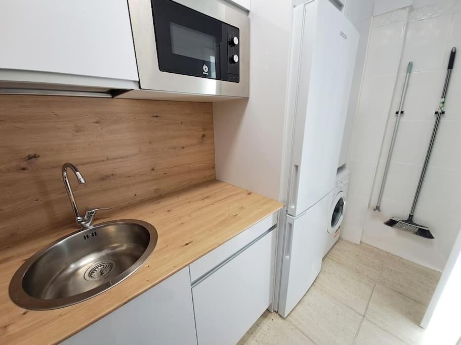 Apartamento 1A Linea De Mar เอมปูเรียบราบา ภายนอก รูปภาพ